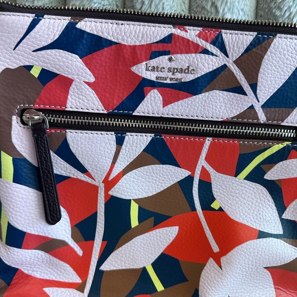 Kate Spade Red and Pink Leaf Crossbody Bag - Picture 2 of 9